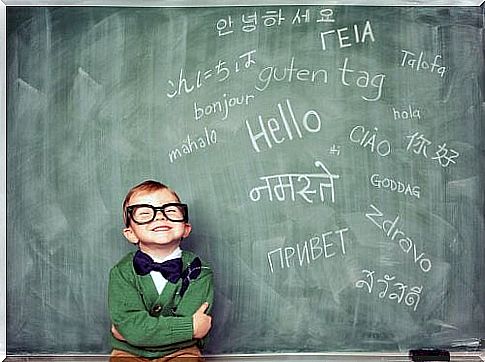 Bilingualism has advantages, but also conditions