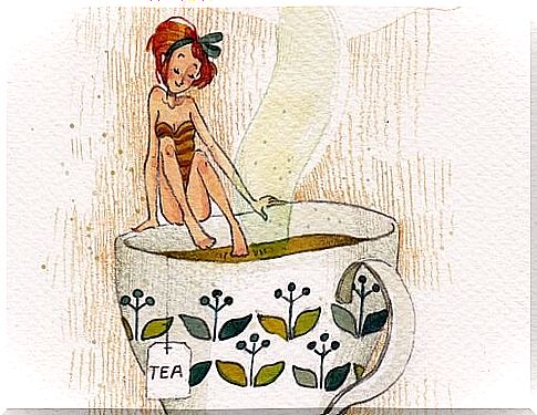 Woman to bathe in tea